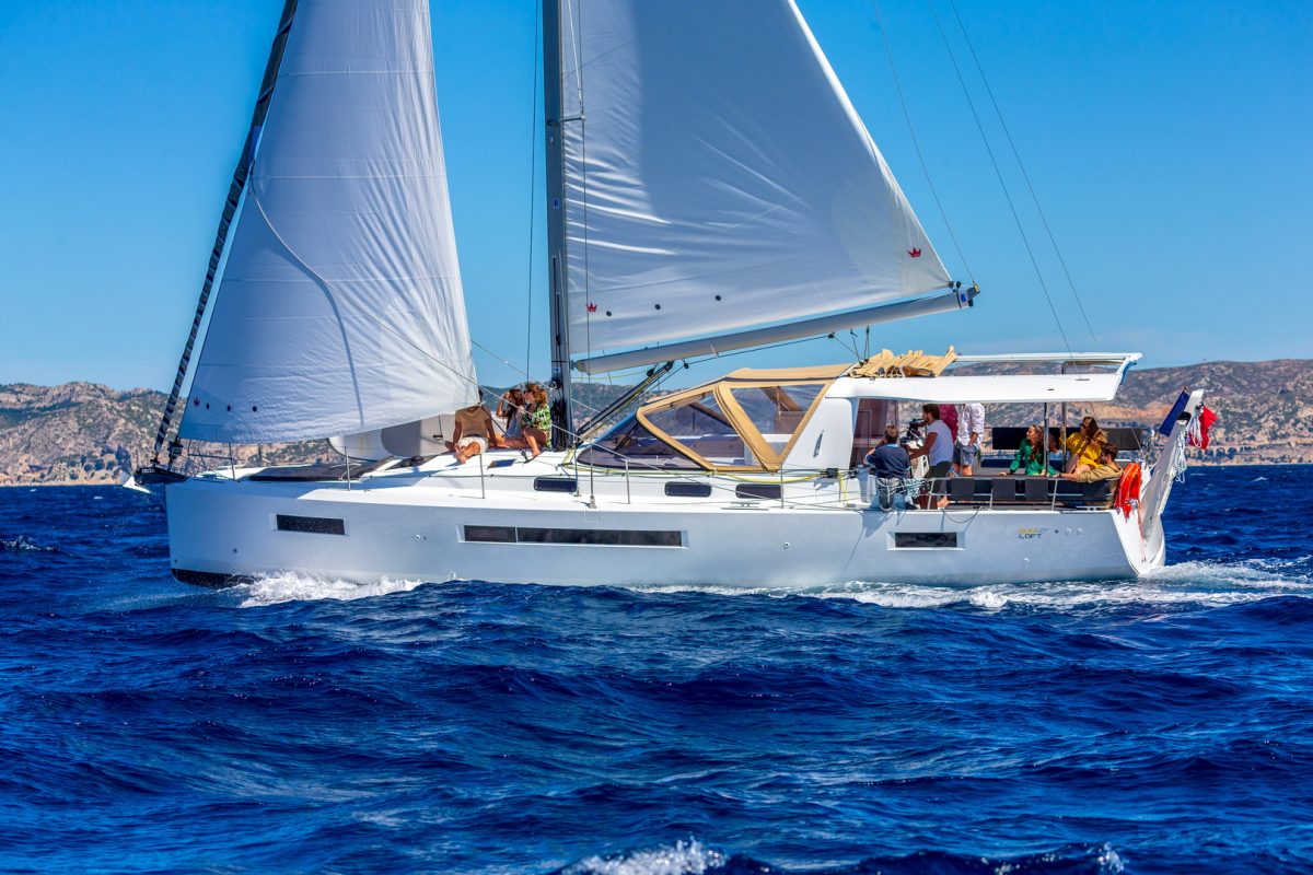 bareboat sailboat charter greece