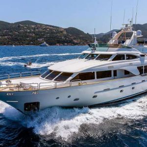 New Star Crewed Charters in France
