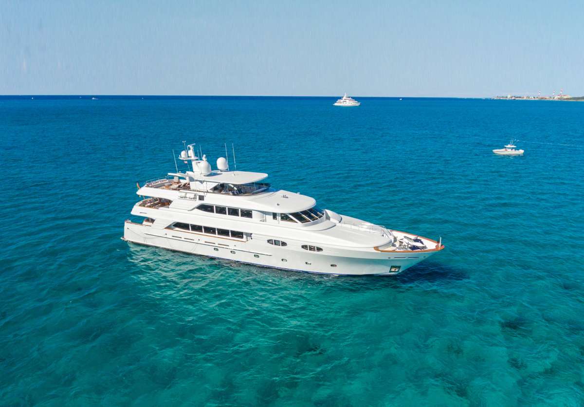 MISS STEPHANIE Superyacht Charters in British Virgin Islands