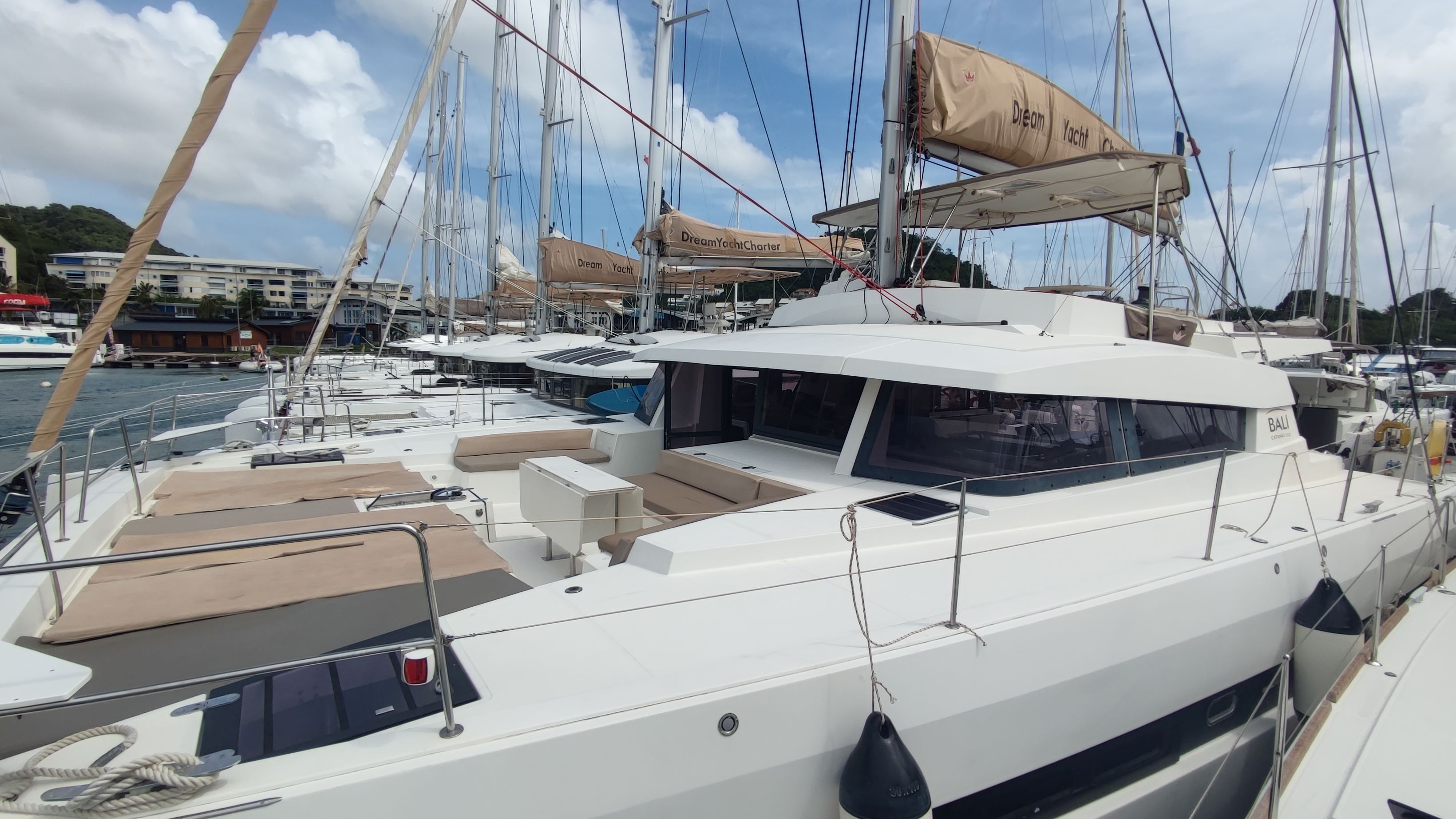 SAPHIR  Bareboat Charter in Martinique