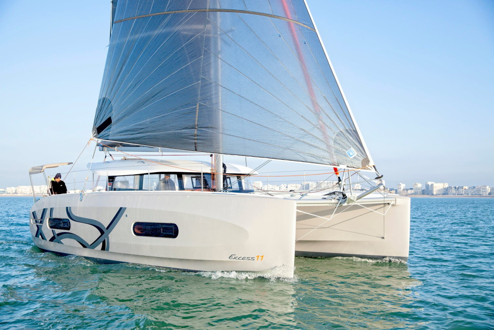 Excess 11 - 4 + 1 + 1 cab. PRESTIGE Bareboat Charter in St. Martin