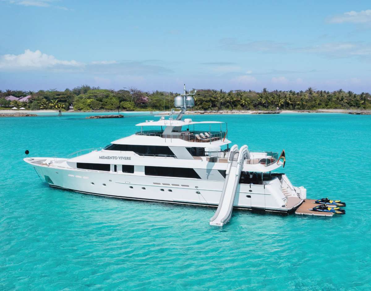 MEMENTO VIVERE Superyacht Charters in British Virgin Islands