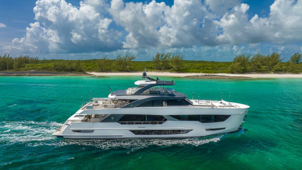 ENTREPRENEUR Superyacht Charters in Florida