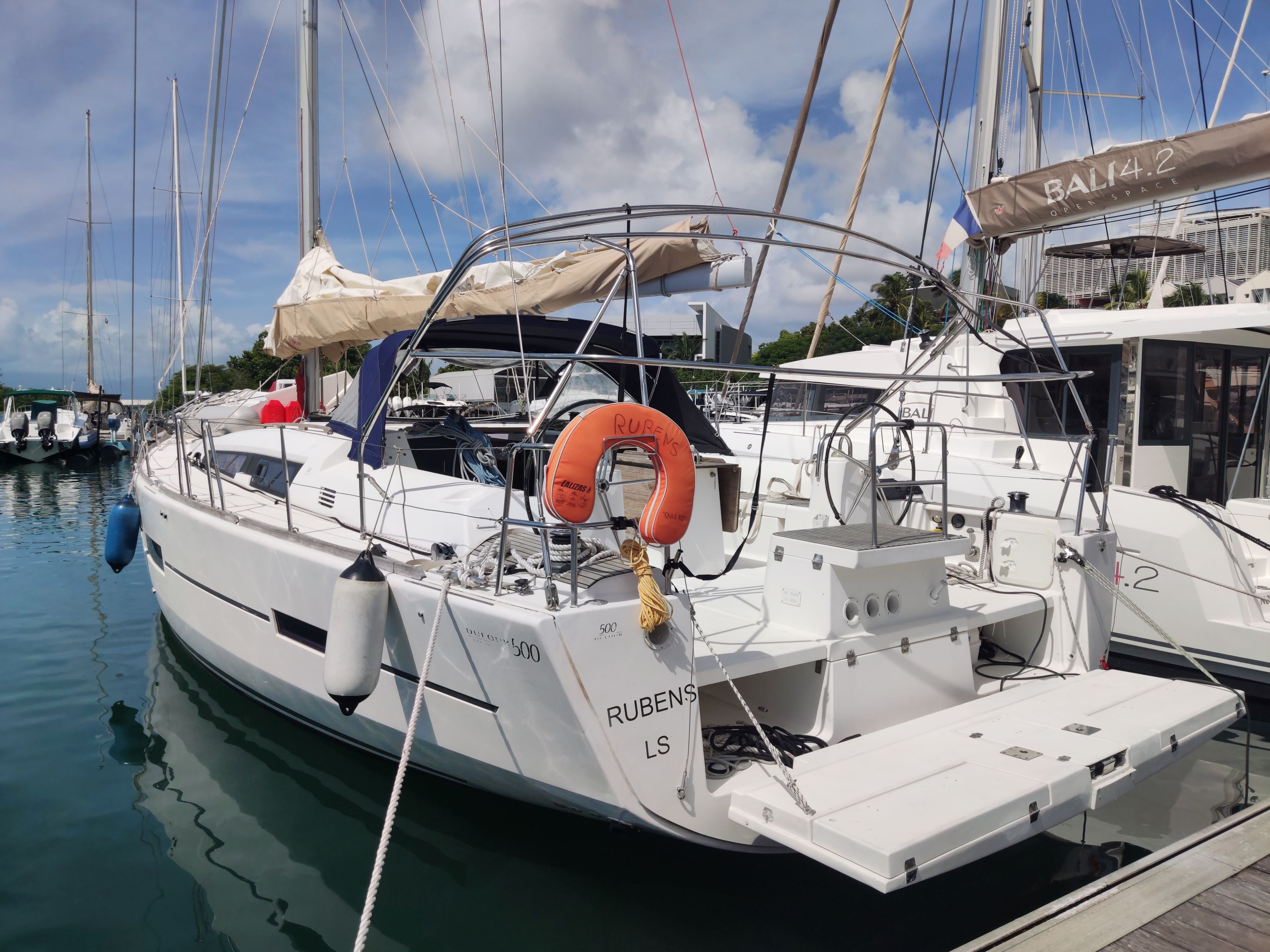 RUBENS_DB Bareboat Charter in Antigua