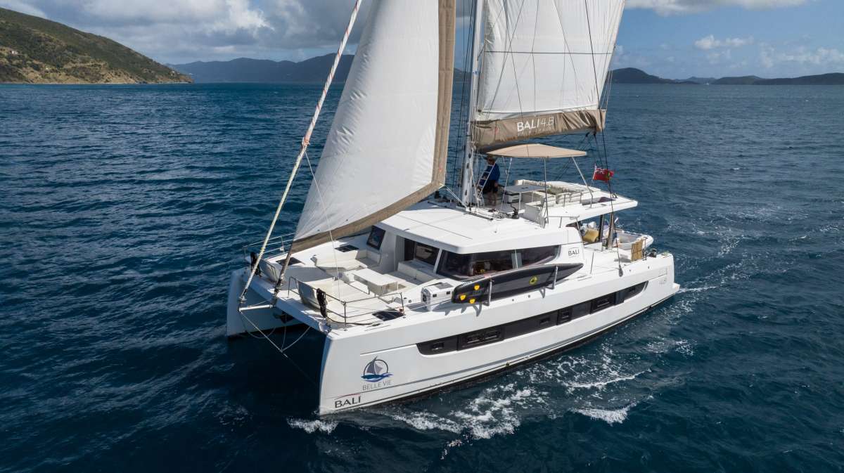 BELLE VIE Crewed Charters in St. Vincent
