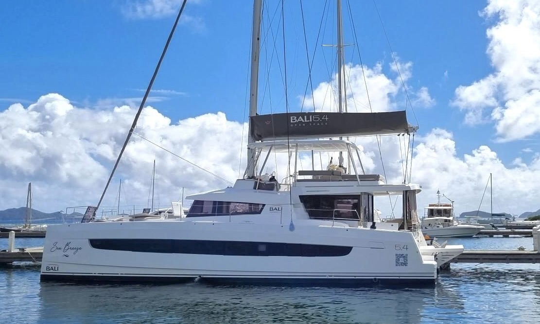 SEA BREEZE - FF Bareboat Charter in British Virgin Islands