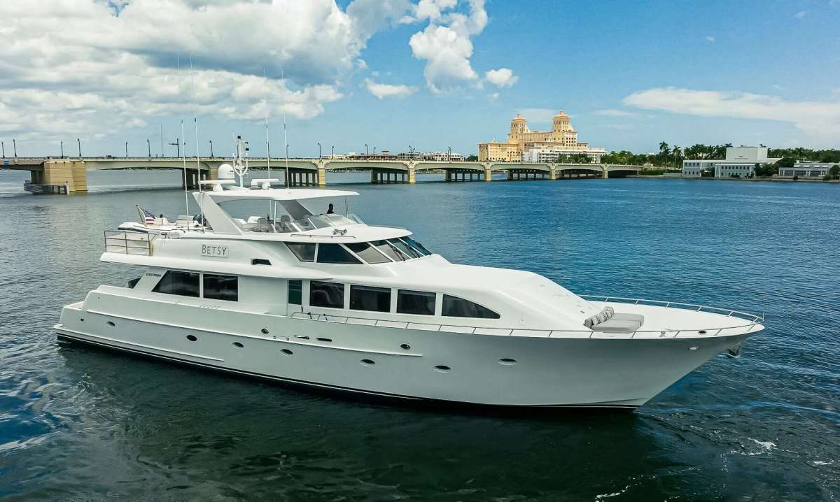 HARD TIMES Crewed Charters in Florida