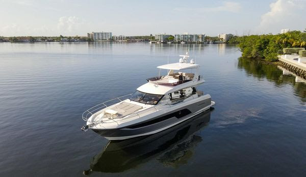 La Dolce Vita II Bareboat Charter in Florida