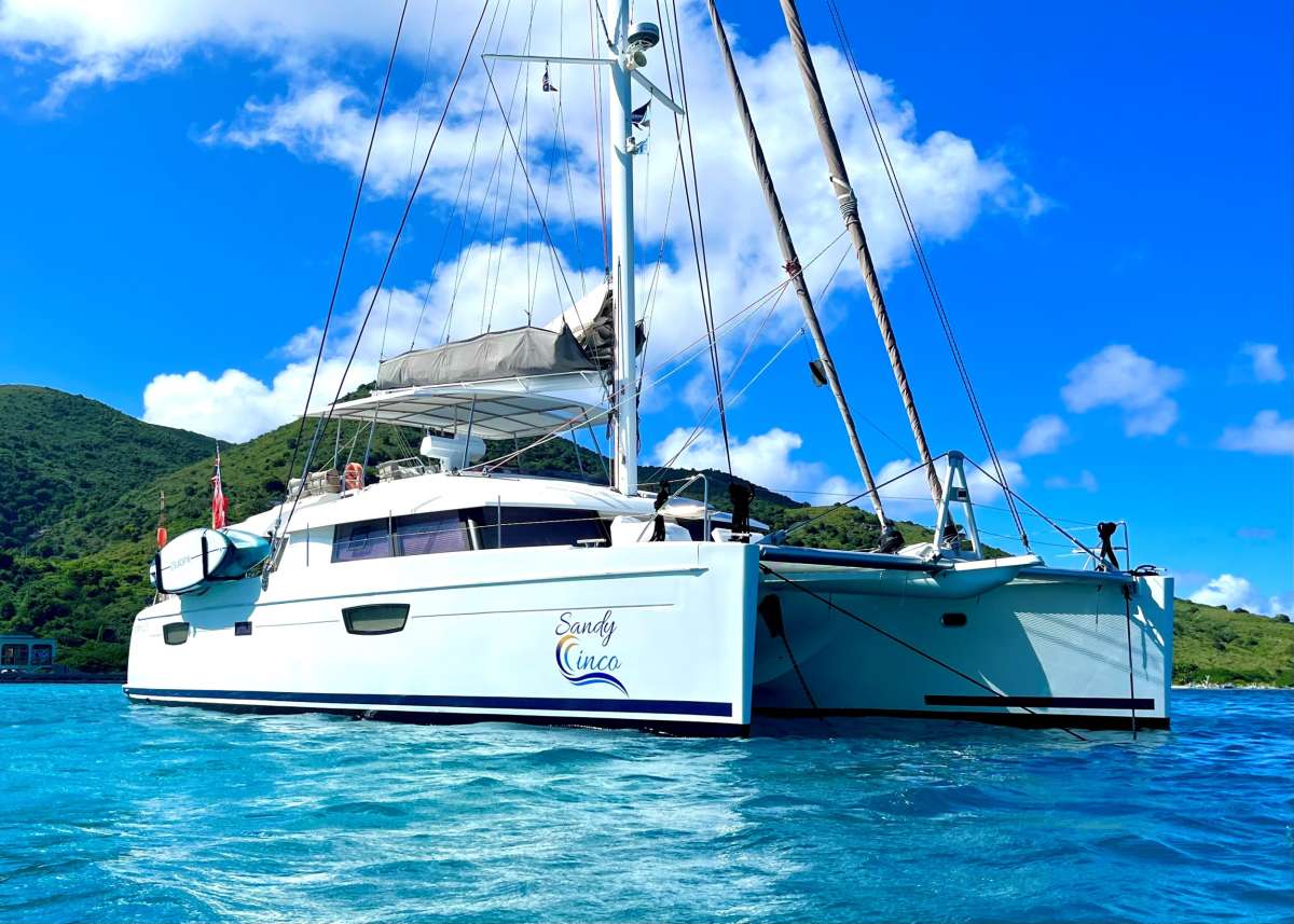 SANDY CINCO Crewed Charters in British Virgin Islands