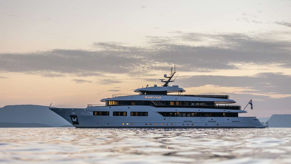 BLACK SWAN Superyacht Charters in Croatia