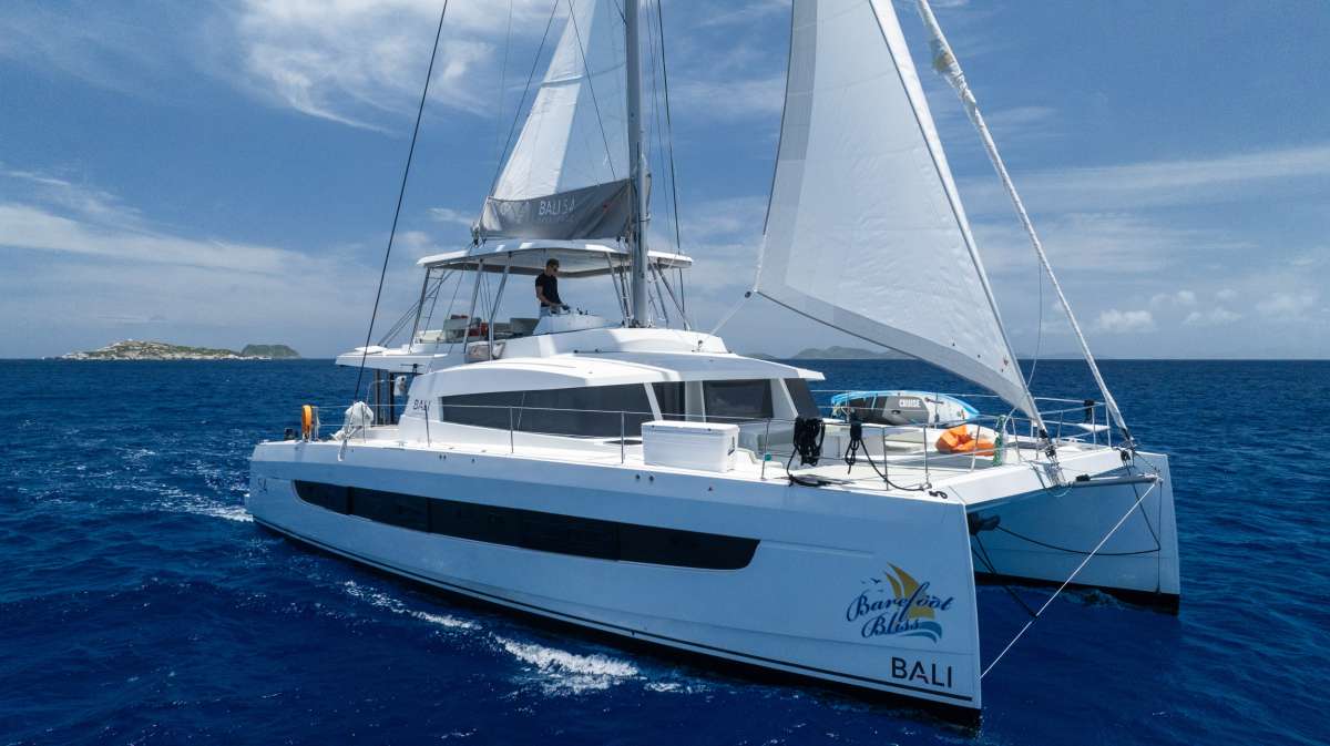 BAREFOOT BLISS Crewed Charters in British Virgin Islands