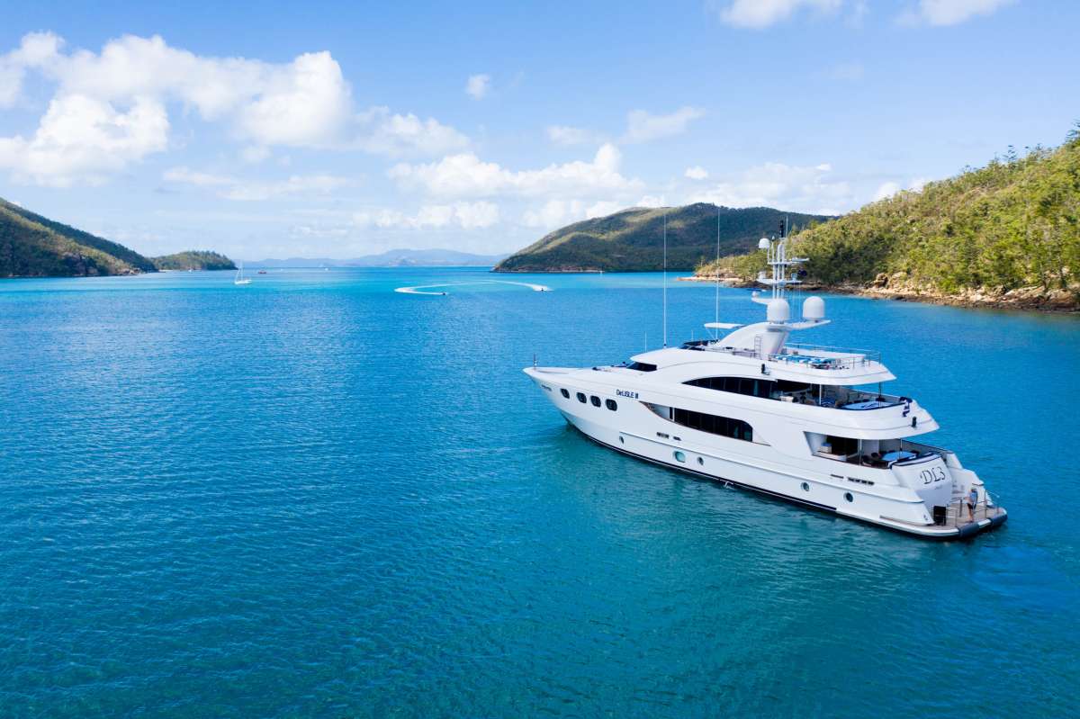 DE LISLE III Superyacht Charters in Australia