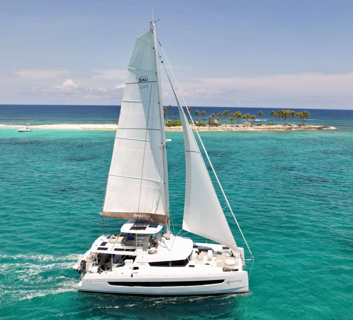 LOCATION 5.4 Crewed Charters in Bahamas - Nassau