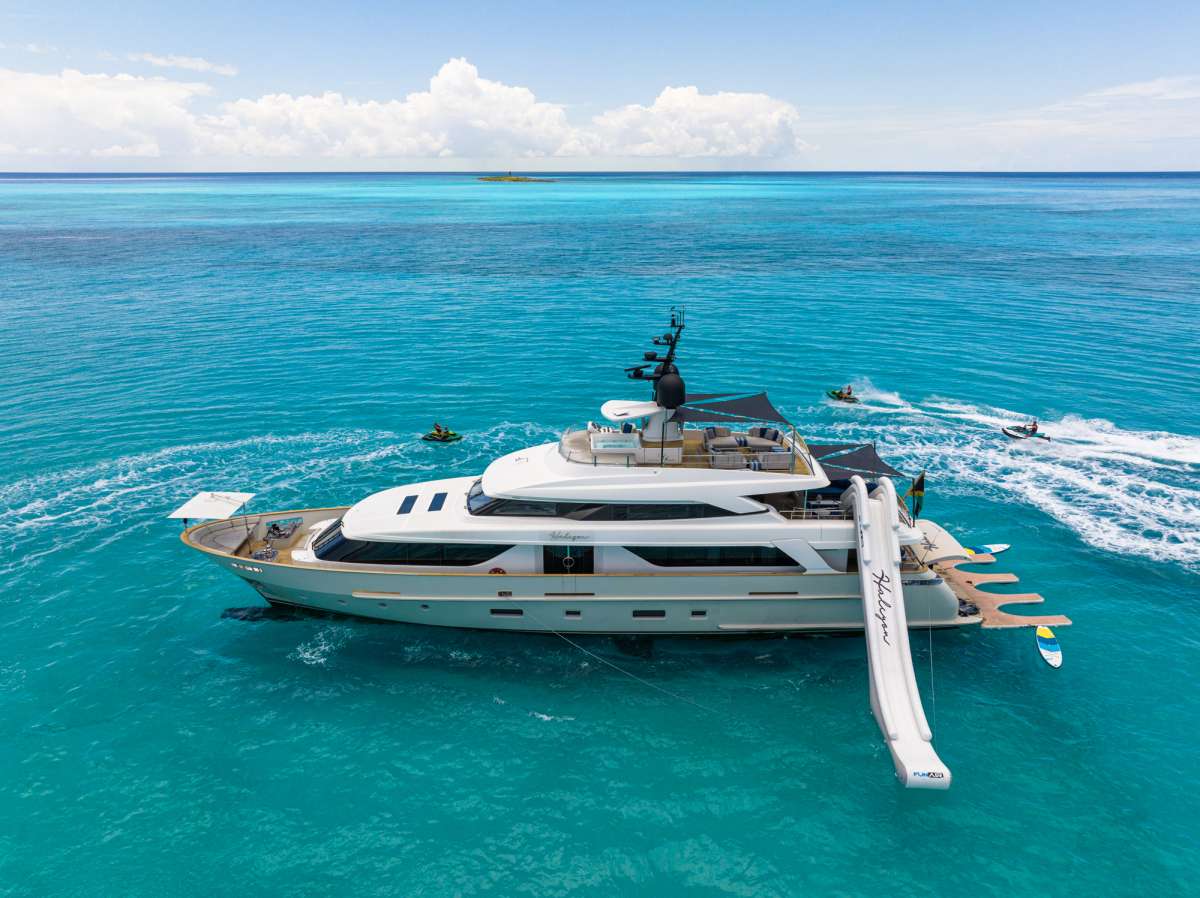 HALCYON Superyacht Charters in Bahamas - Nassau Superyachts