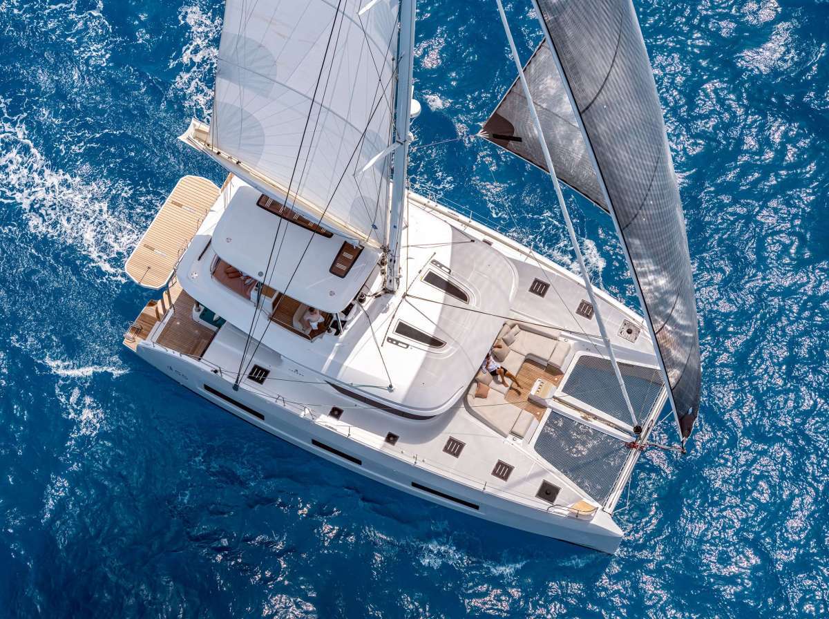 EVENSTAR Crewed Charters in British Virgin Islands