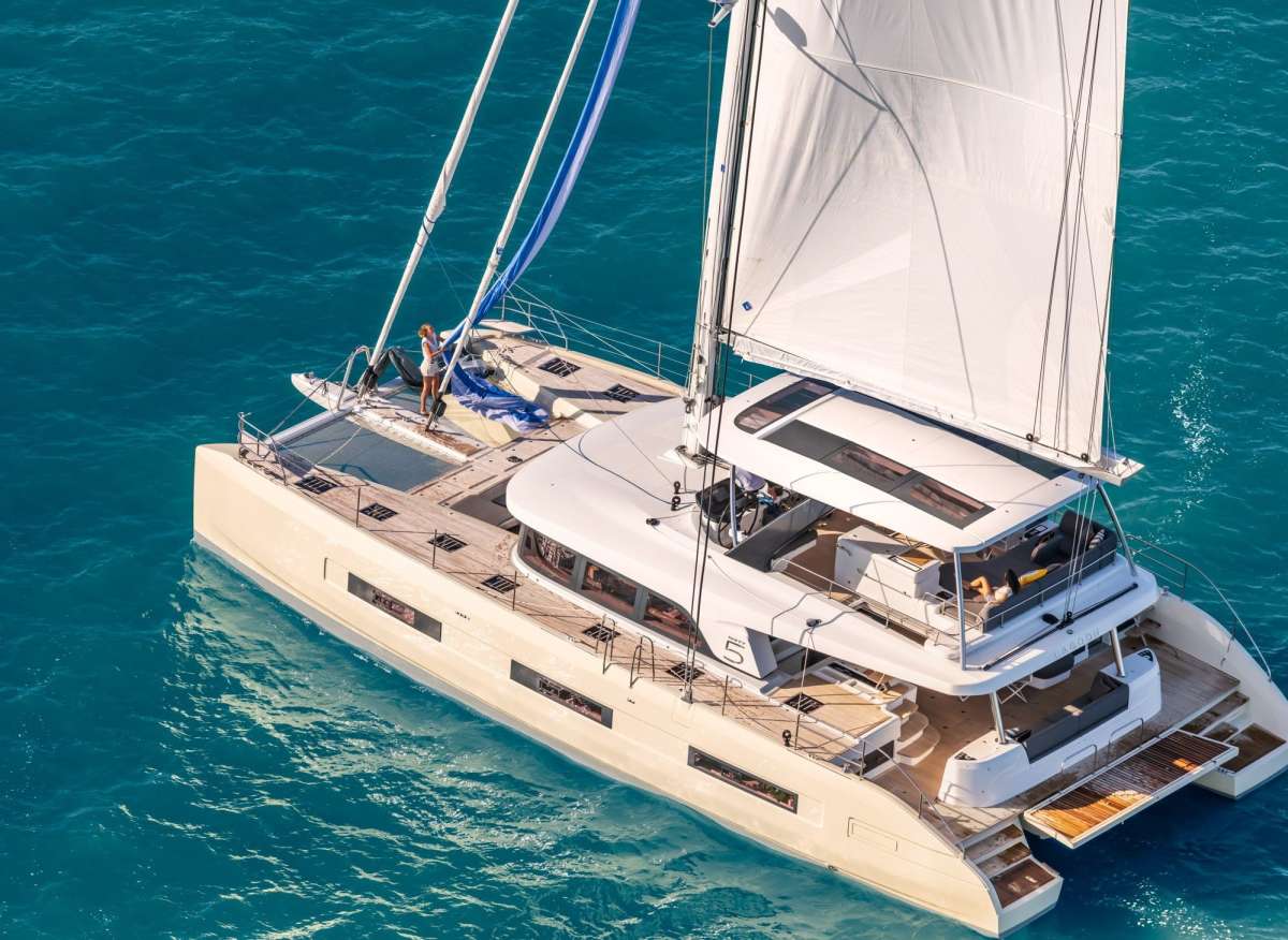 REVERIE Crewed Charters in British Virgin Islands