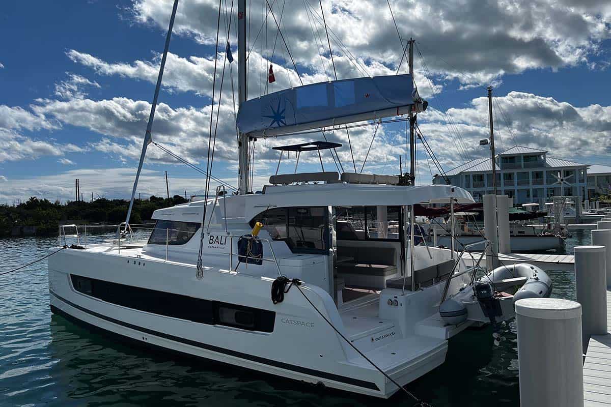 Knot A Fantasea Bareboat Charter in Bahamas - Abacos