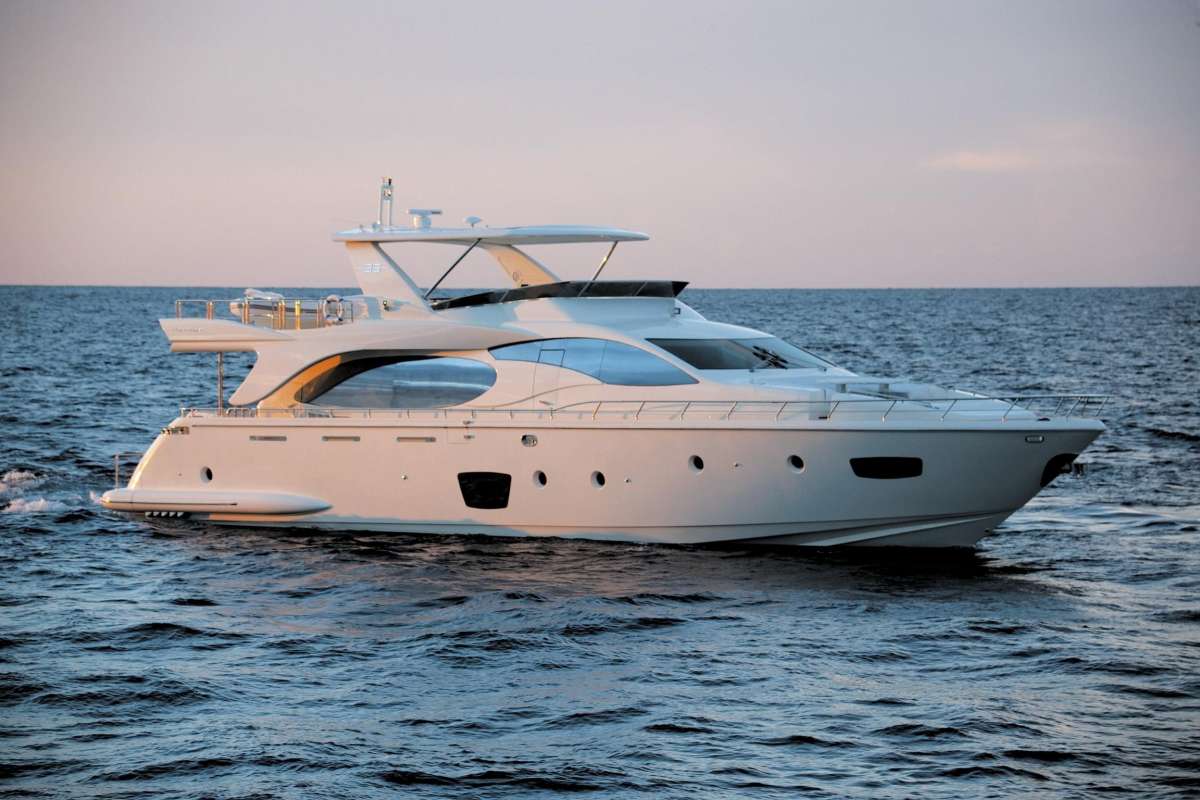 LA FENICE Crewed Charters in Greece