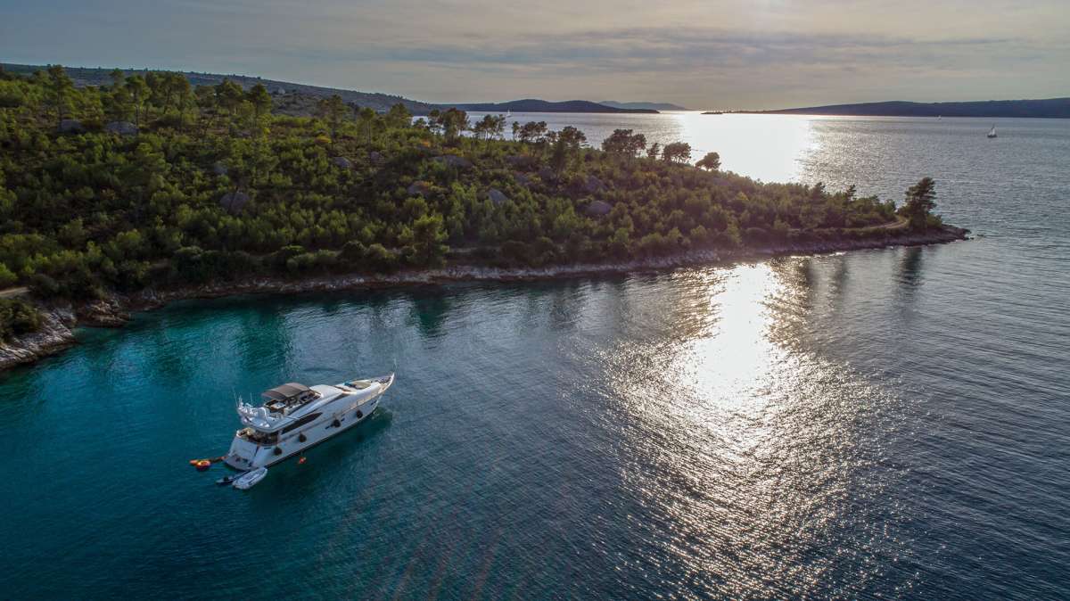 JANTAR Crewed Charters in Croatia