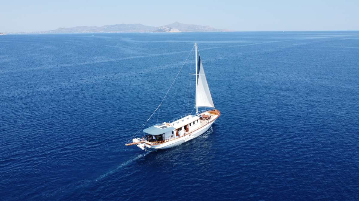 COSMOS Crewed Charters in Greece