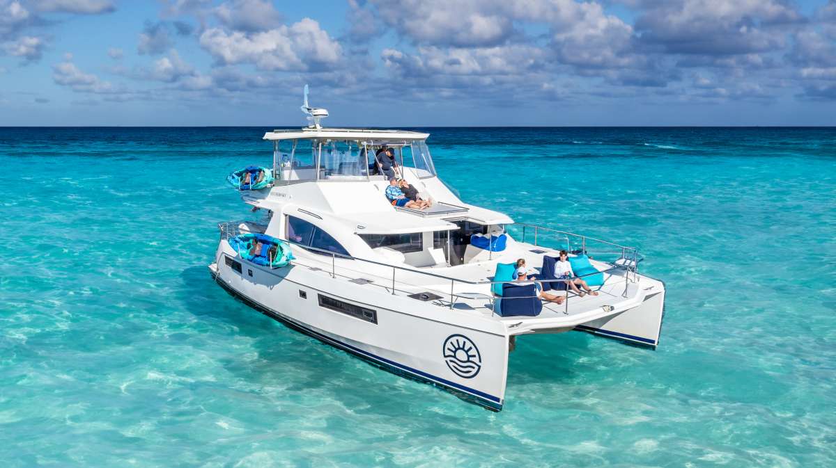 SOUTHERN SKY Crewed Charters in Bahamas - Nassau