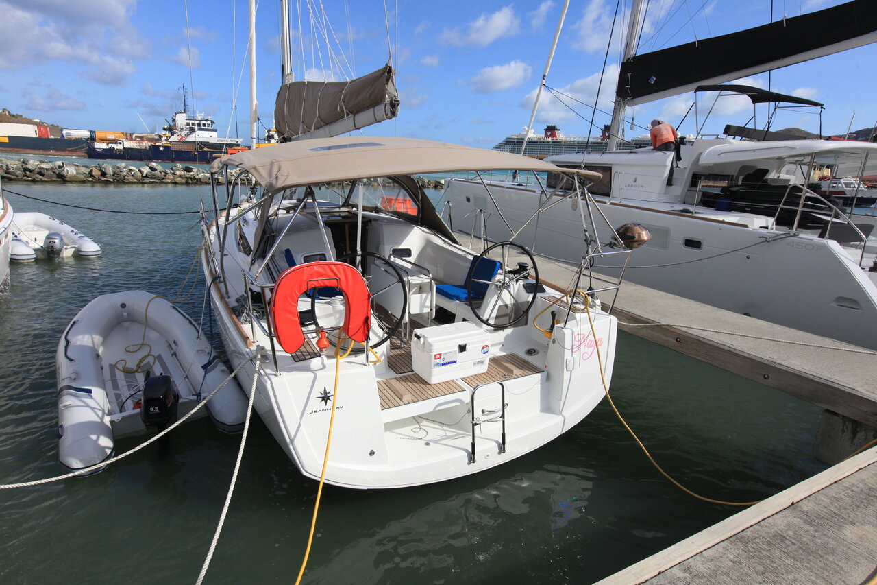 Naya Bareboat Charter in British Virgin Islands