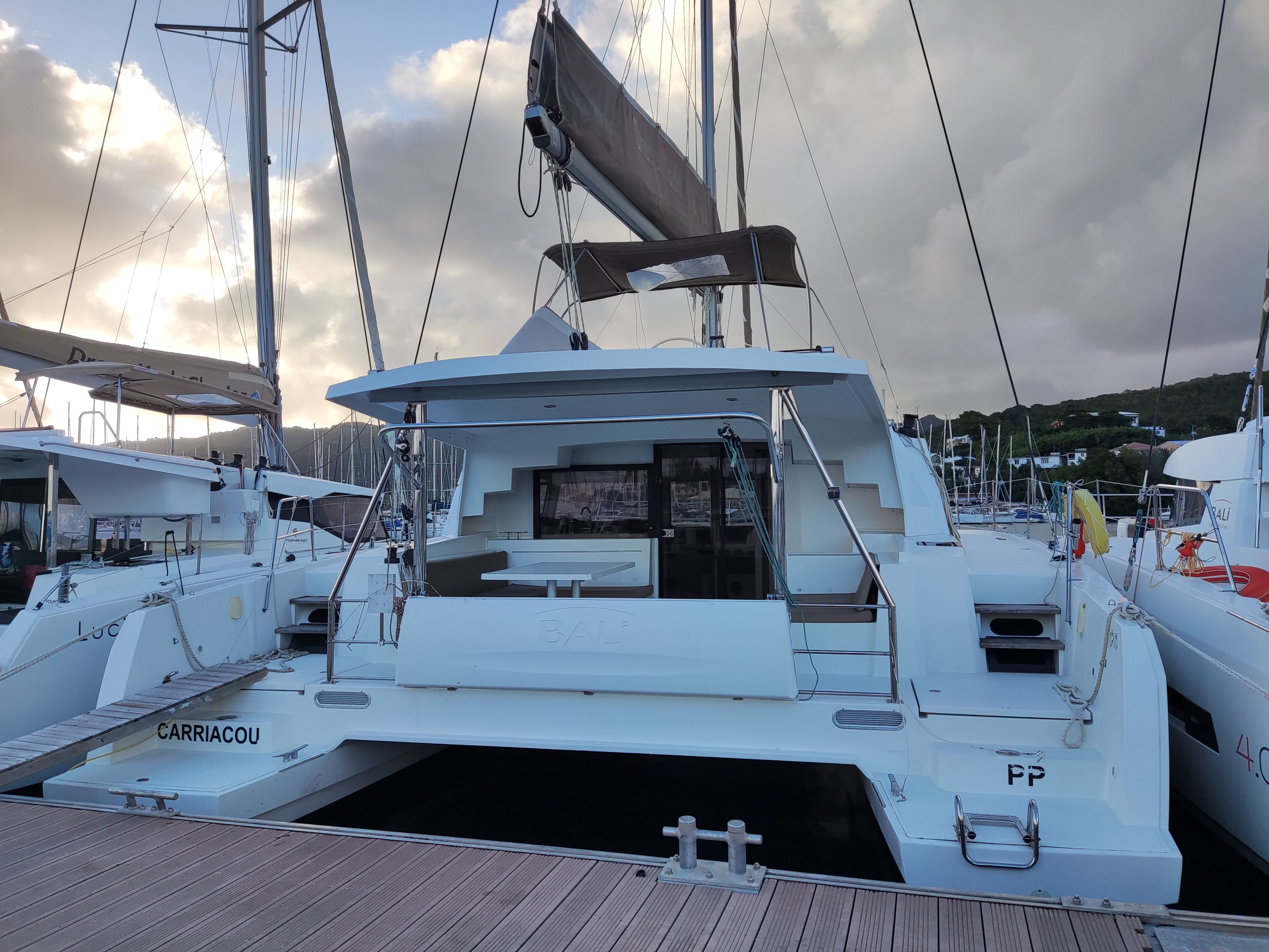 CARRIACOU  Bareboat Charter in Martinique