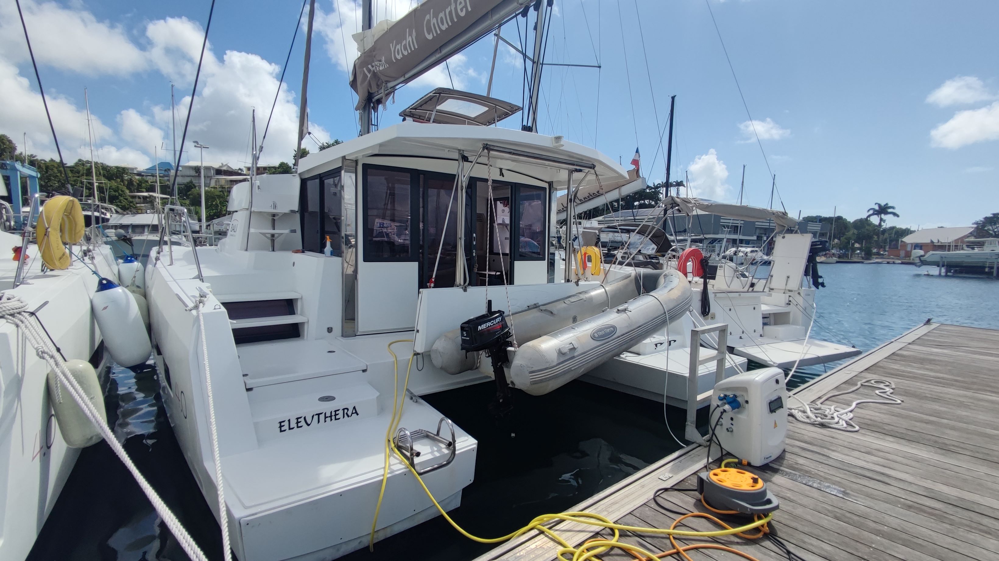 ELEUTHERA  Bareboat Charter in Guadeloupe