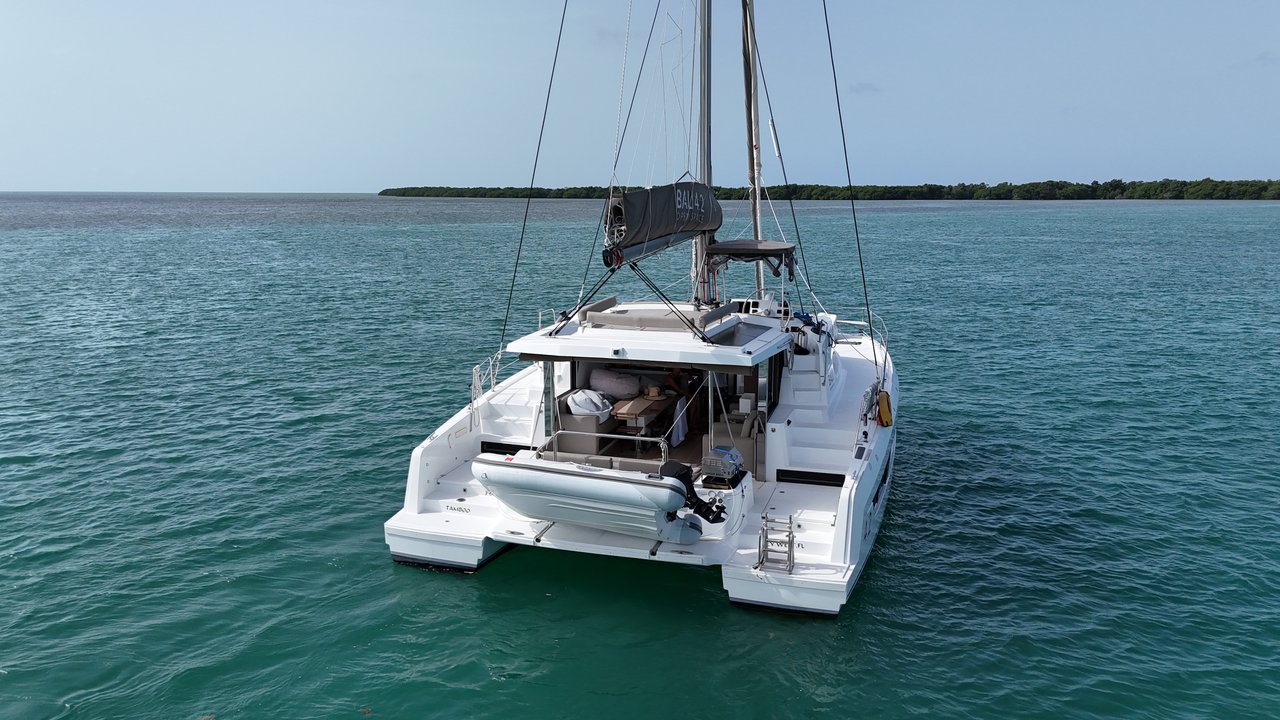 Tamboo Bareboat Charter in Bahamas - Abacos