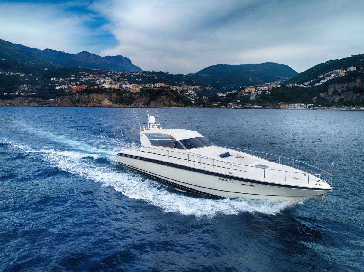 CIKILA  Crewed Charters in Italy