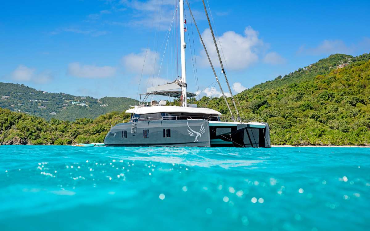 GYRFALCON Crewed Charters in British Virgin Islands