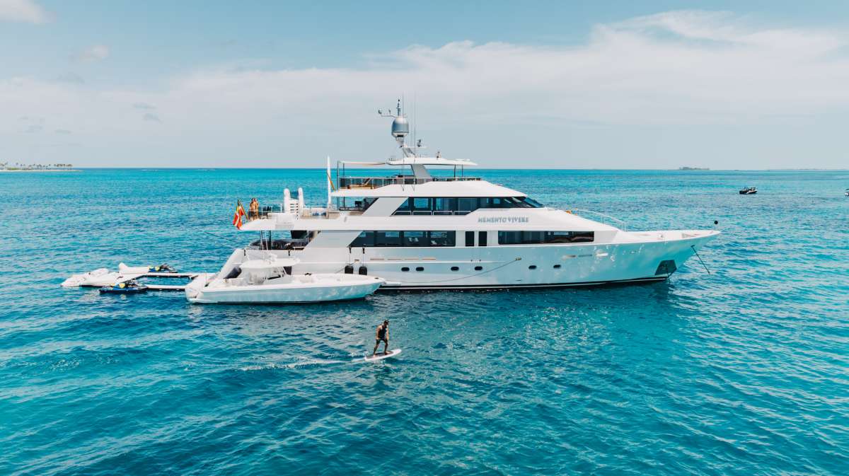 MEMENTO VIVERE Superyacht Charters in British Virgin Islands