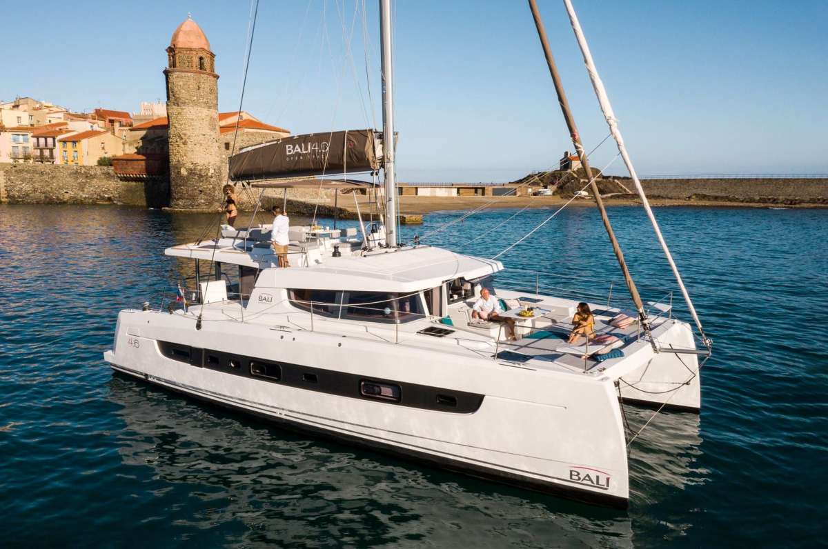 CANCELLI DEL CIELO Crewed Charters in St. Lucia