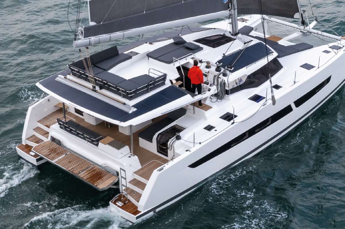 LE GRAND BOGAVANT Crewed Charters in St. Lucia