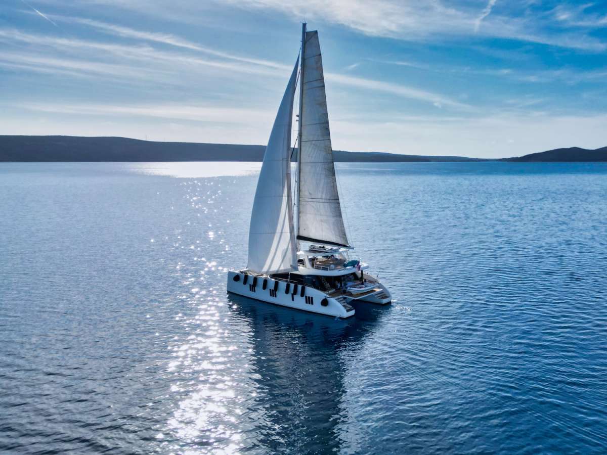 HONEYBIRD Crewed Charters in Croatia