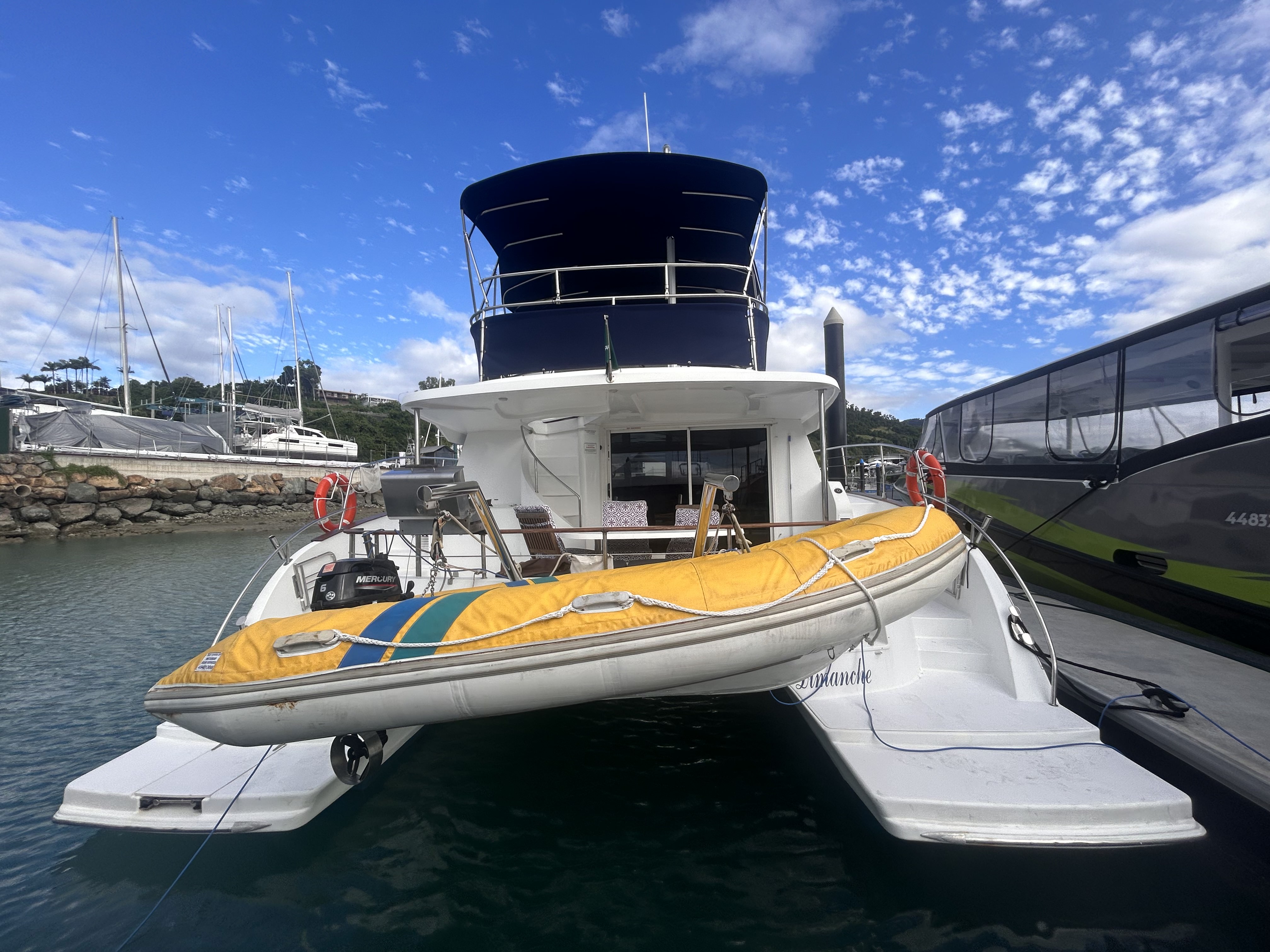 DIMANCHE  Bareboat Charter in Australia