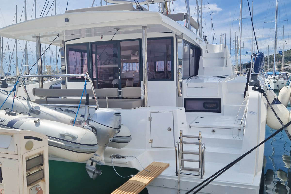 Anjita Bareboat Charter in Croatia
