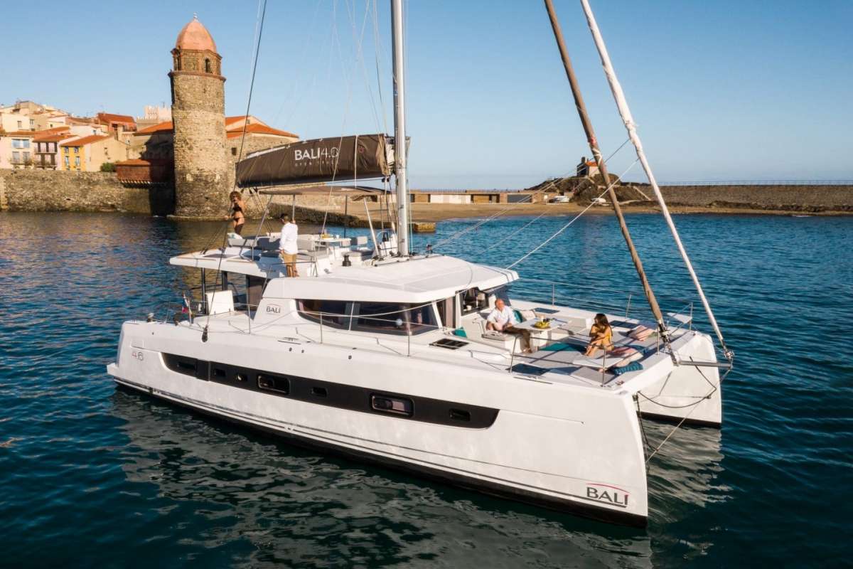 KUKURUZ Crewed Charters in Spain