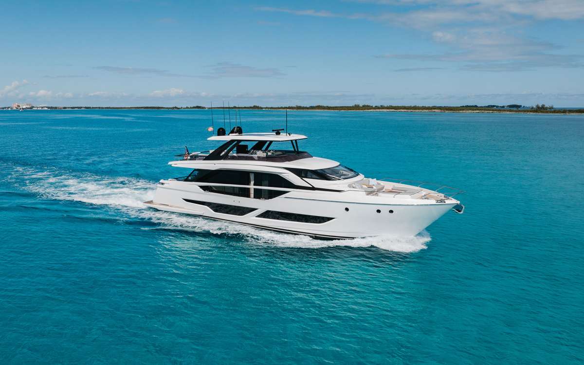 5 PALMS Crewed Charters in Bahamas - Nassau