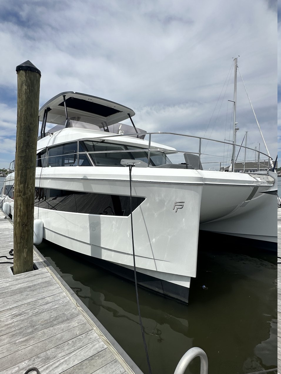 La Dolce Vita Bareboat Charter in New England