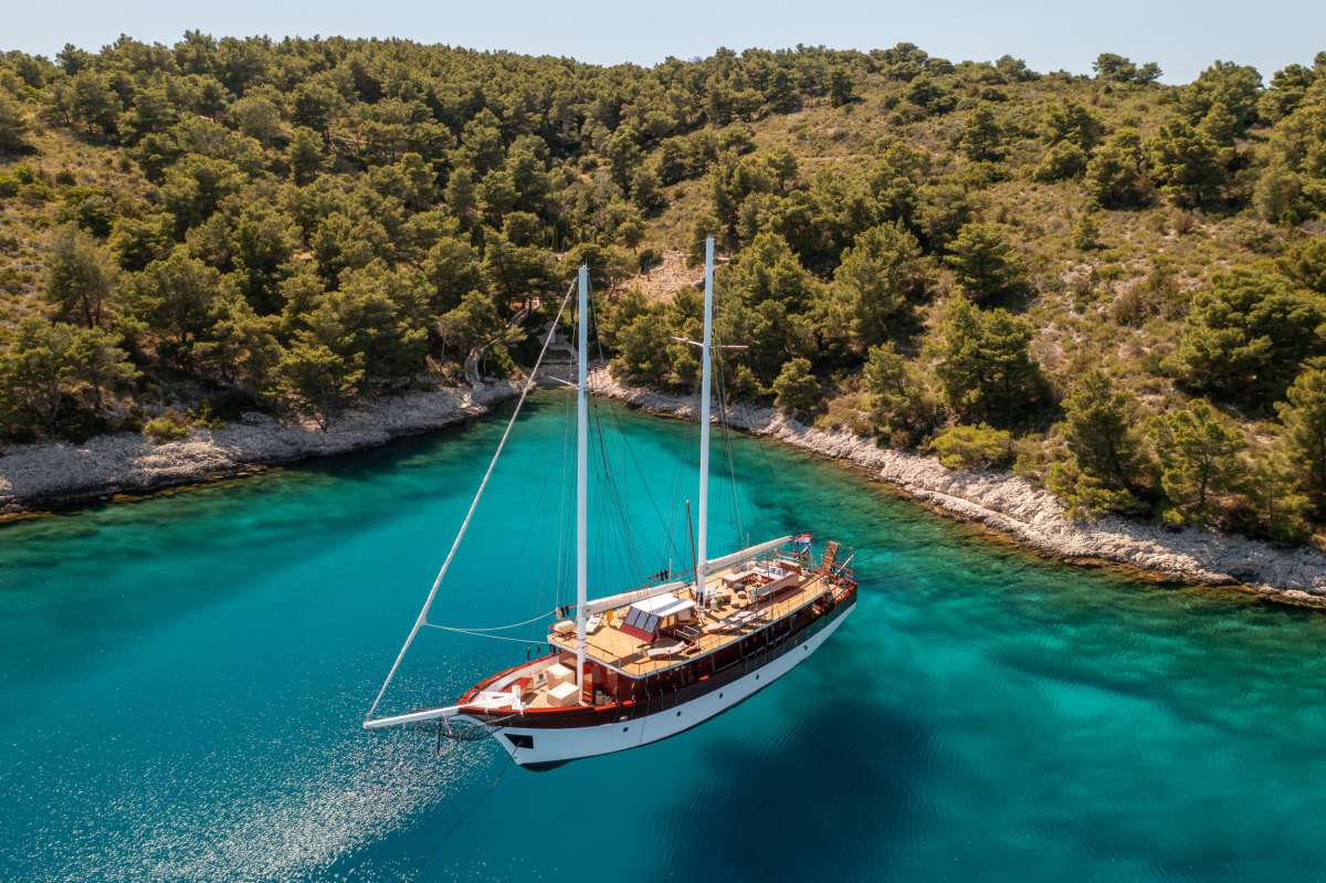 Romanca Crewed Charters in Croatia