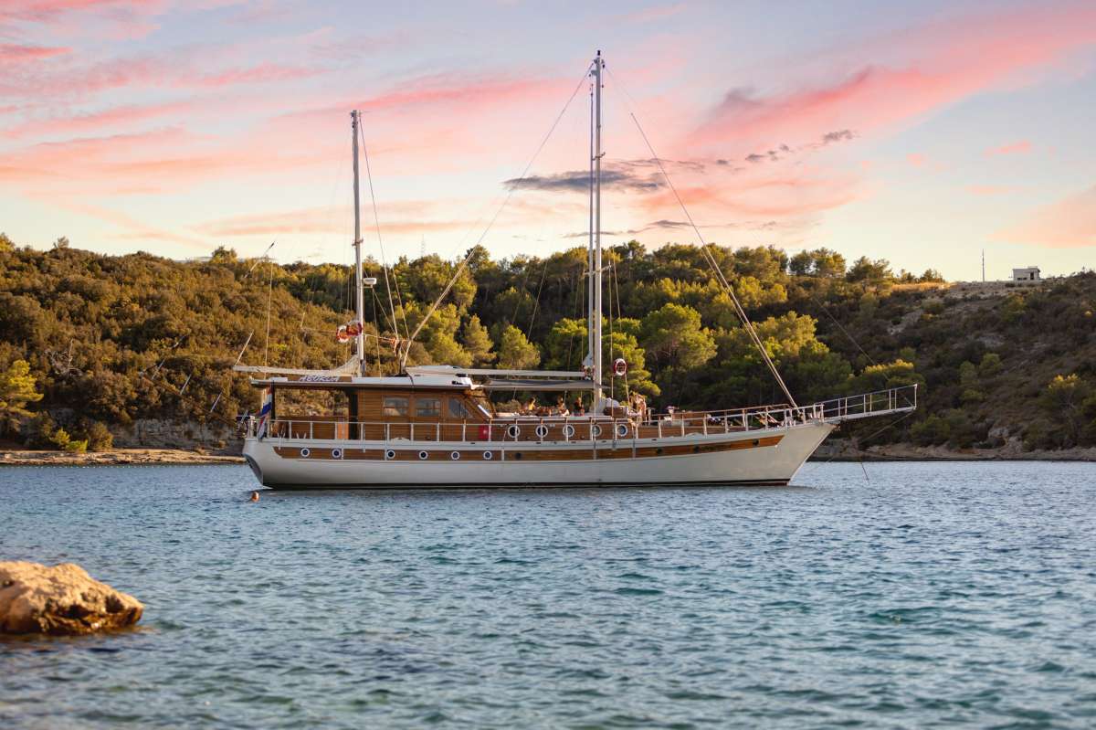 Aborda Crewed Charters in Croatia