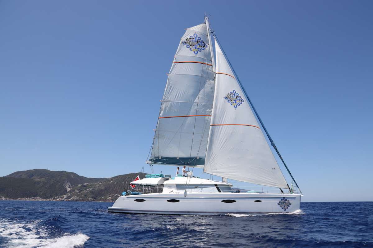 LIR Crewed Charters in St. Martin