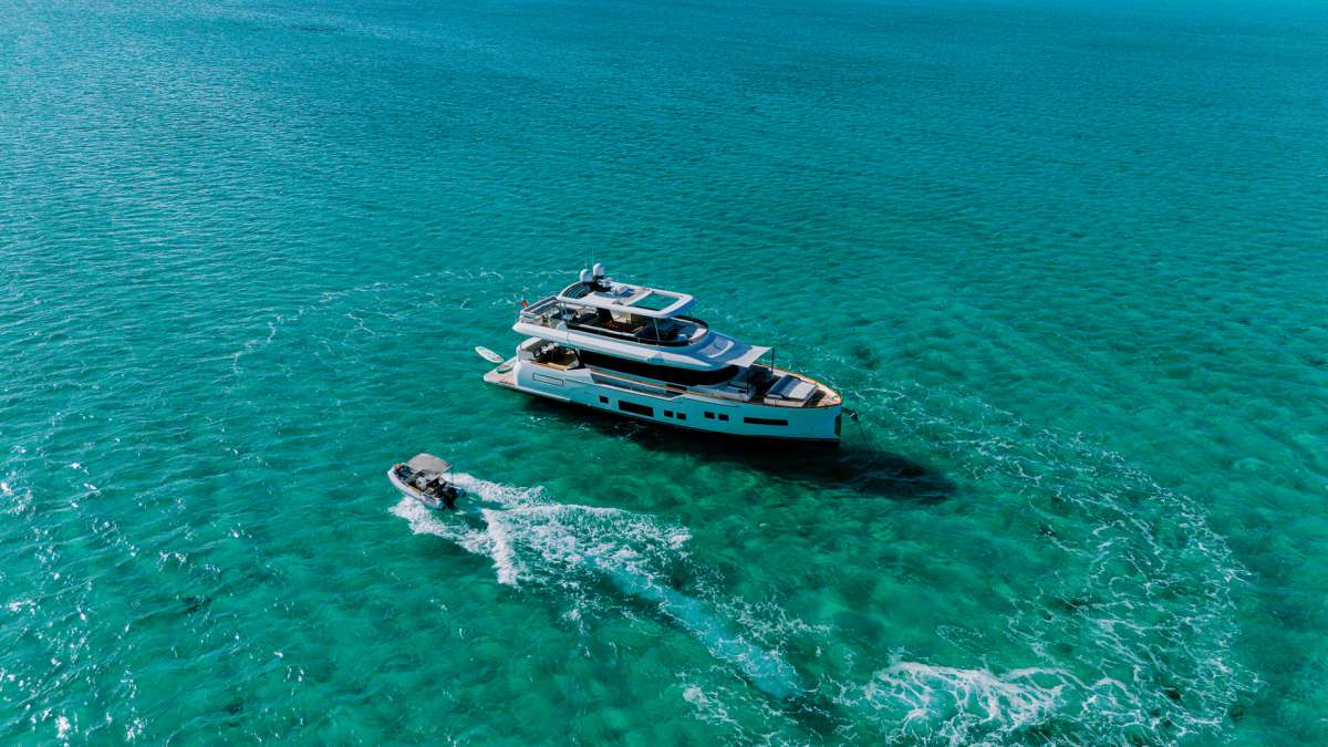 NORMAN'S T4 Crewed Charters in Bahamas - Abacos