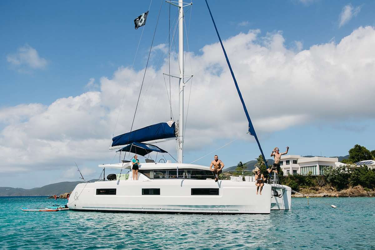 STARRY NIGHT Crewed Charters in British Virgin Islands