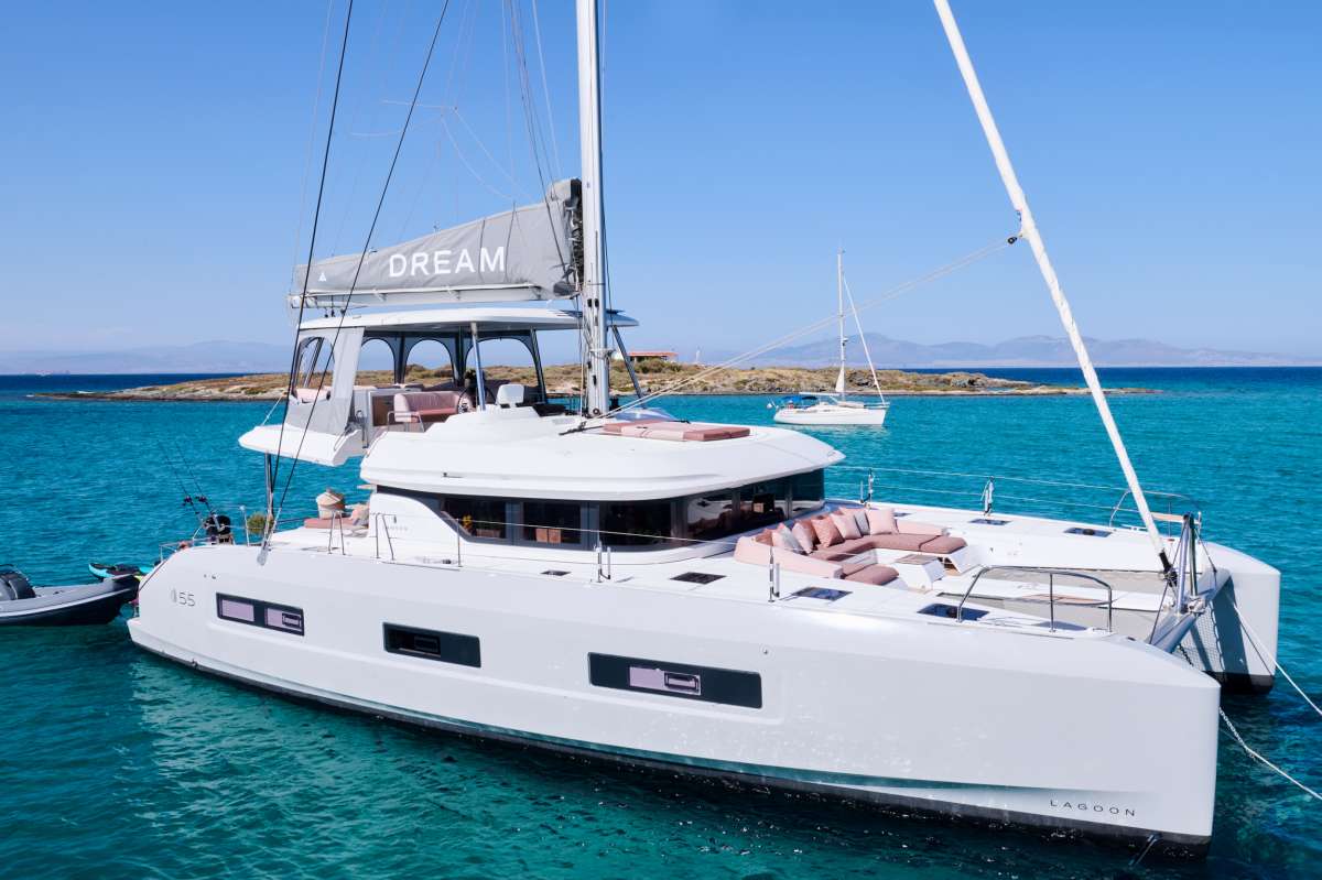 DREAM Crewed Charters in Greece