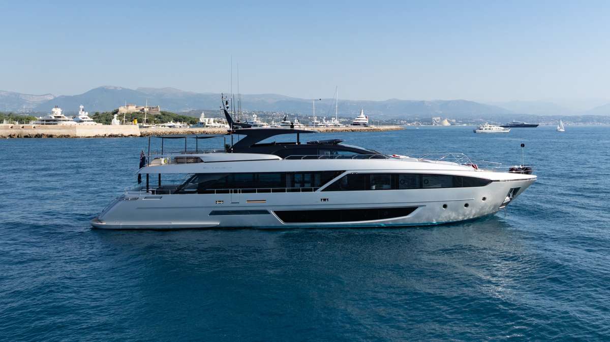 BELLA DONNA Superyacht Charters in France Superyachts