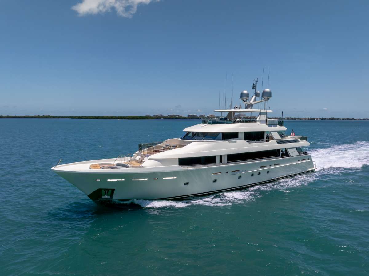 LADY JJ Superyacht Charters in Florida