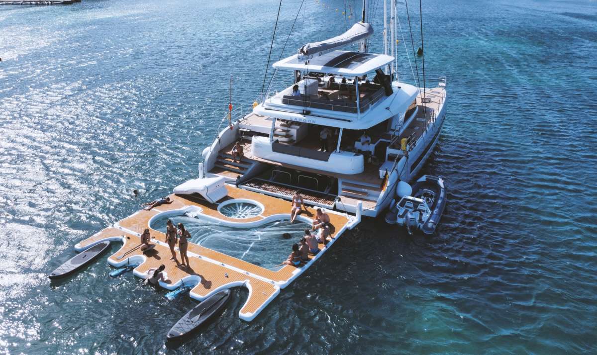 Triwing Endor Crewed Charters in US Virgin Islands