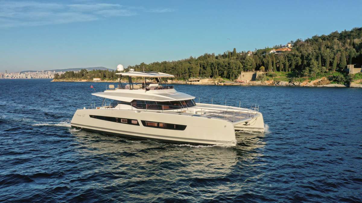 ARIVA Crewed Charters in Greece